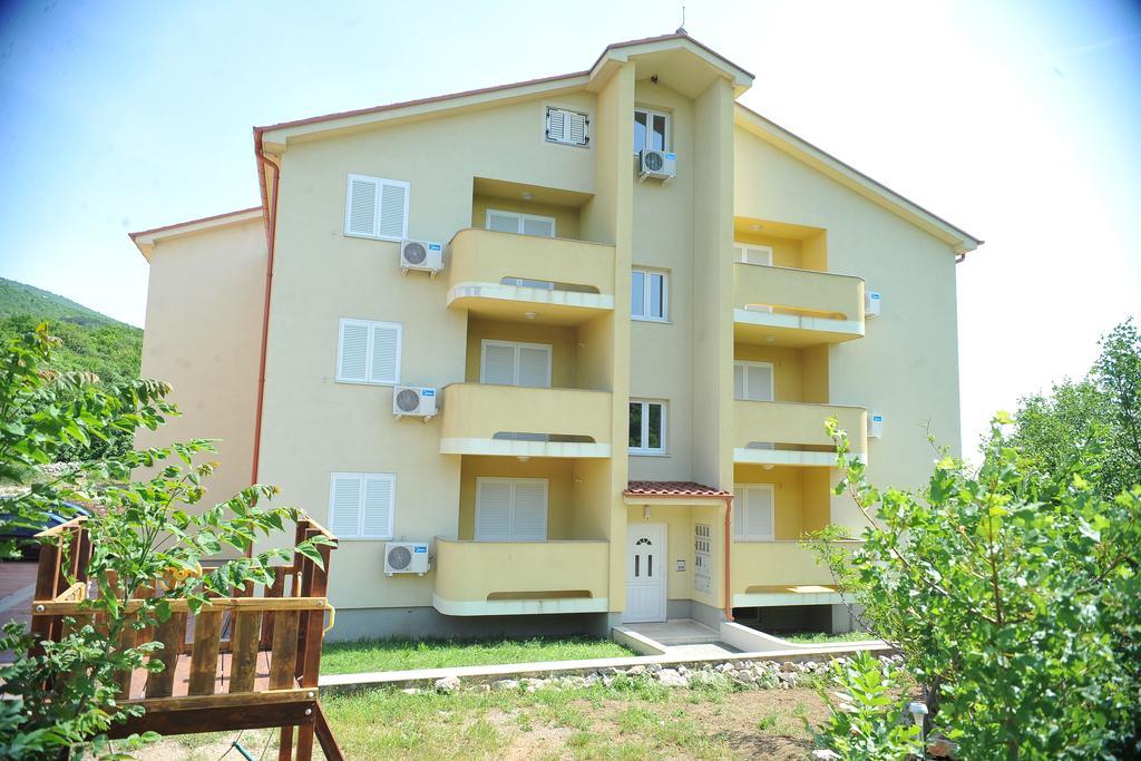 Principium Apartments Klenovica Bagian luar foto