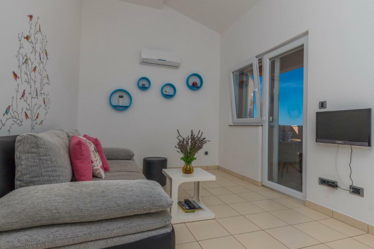 Principium Apartments Klenovica Bagian luar foto