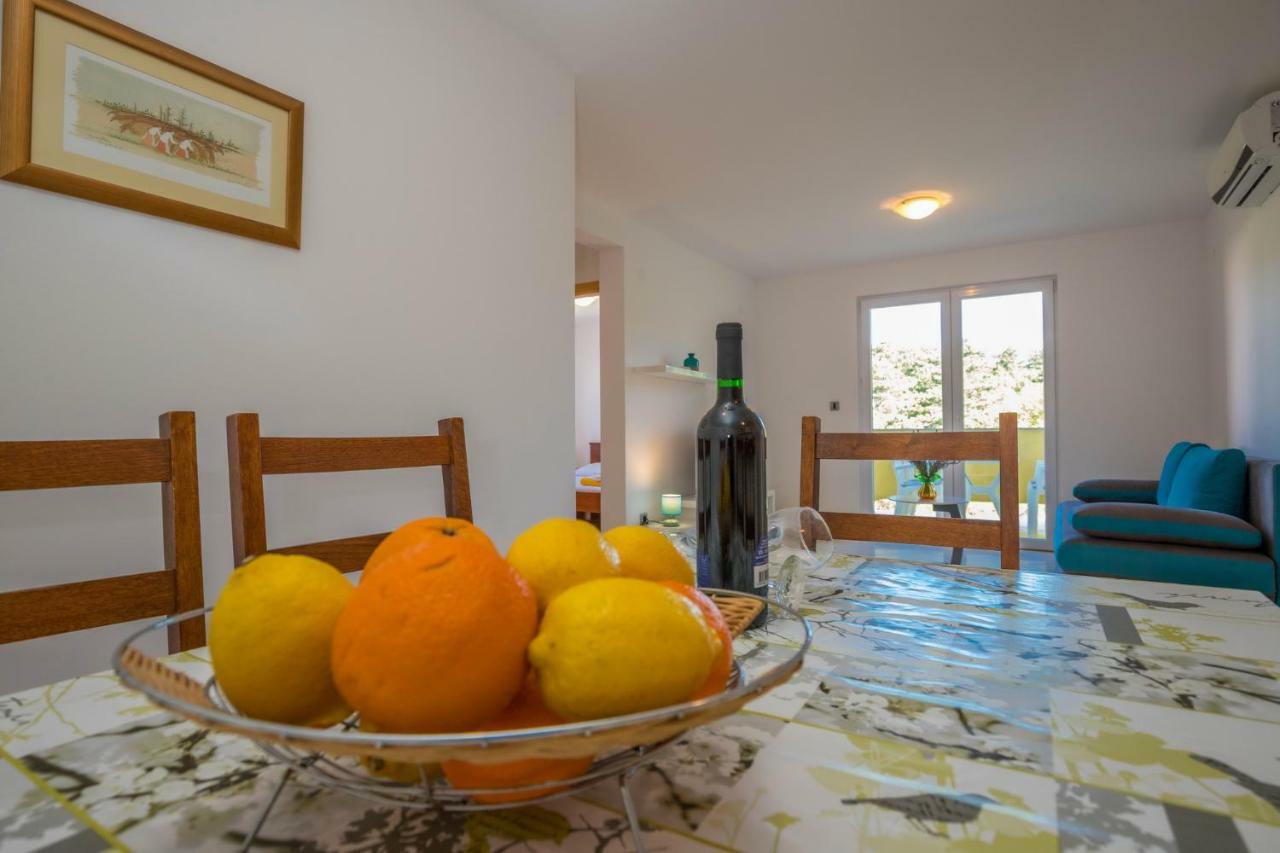 Principium Apartments Klenovica Bagian luar foto